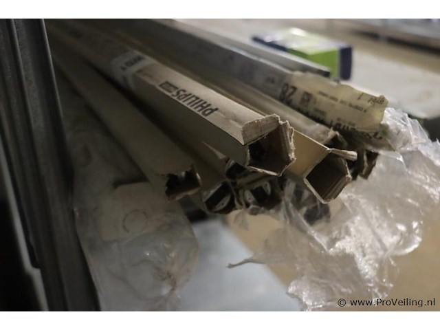 Partij tl-buizen & led spotverlichting - afbeelding 6 van  7