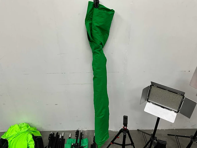 Partij toebehoren voor fotostudio-set met belichting en greenscreen - afbeelding 2 van  13