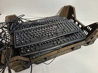 Partij toetsenborden schermen kabels en dell dockstation - afbeelding 9 van  14