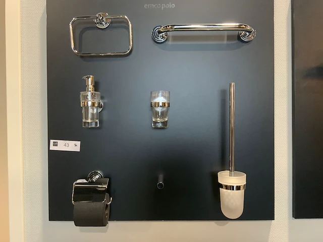 Partij toiletaccessoire - afbeelding 3 van  9