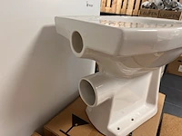 Partij toiletten - afbeelding 3 van  3