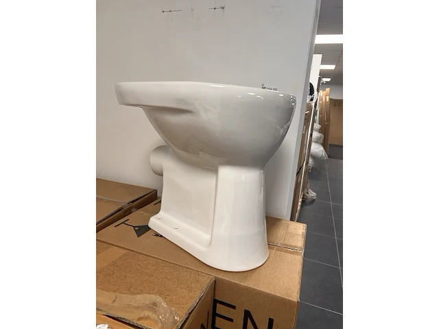 Partij toiletten - afbeelding 1 van  4