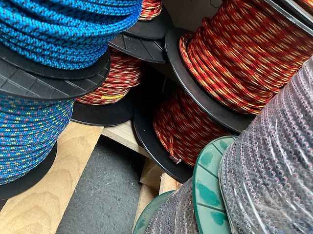 Partij touwen - afbeelding 7 van  9