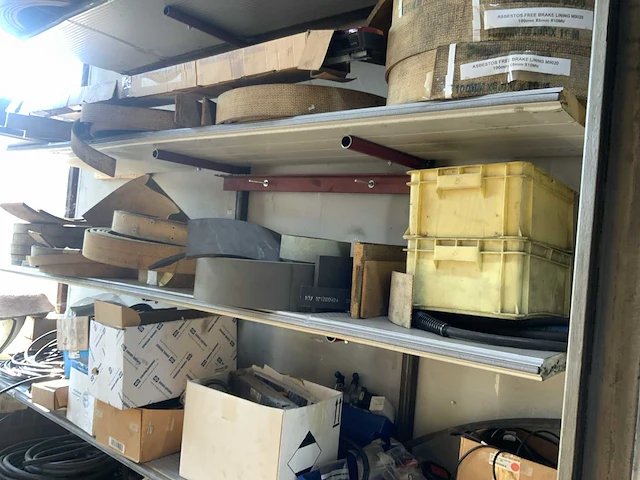 Partij trailer en truck onderdelen - afbeelding 32 van  34