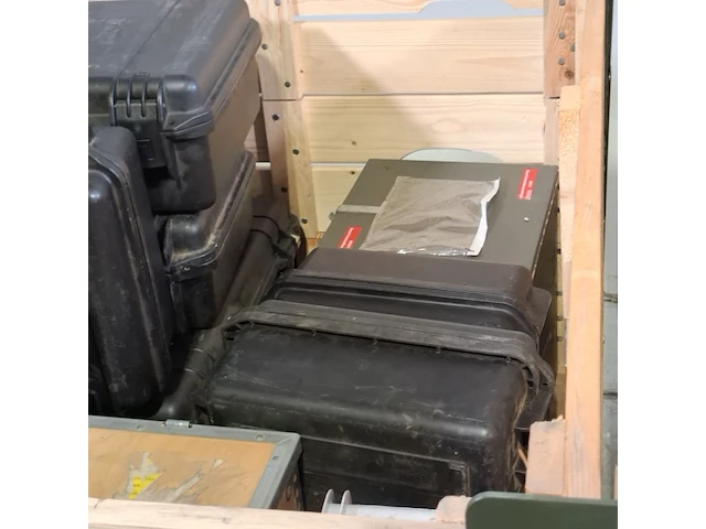 Partij transportkisten en koffers, o.a peli - afbeelding 13 van  16