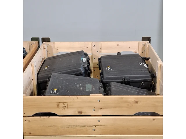 Partij transportkisten en koffers, o.a peli - afbeelding 15 van  16
