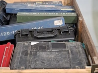 Partij transportkisten en koffers - afbeelding 2 van  11