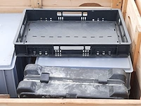 Partij transportkisten en koffers - afbeelding 4 van  7