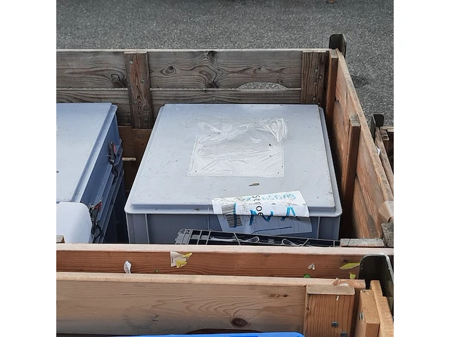 Partij transportkisten en koffers - afbeelding 6 van  8