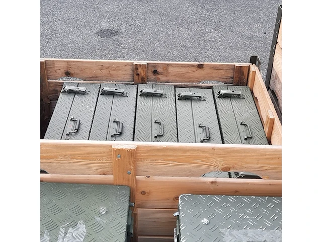 Partij transportkisten en koffers - afbeelding 4 van  6