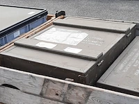 Partij transportkisten en koffers - afbeelding 2 van  5