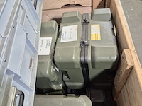 Partij transportkisten en koffers - afbeelding 2 van  9