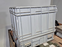 Partij transportkisten en koffers - afbeelding 5 van  9
