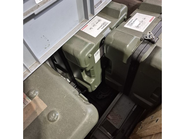 Partij transportkisten en koffers - afbeelding 7 van  9