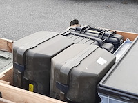 Partij transportkisten en koffers - afbeelding 6 van  7