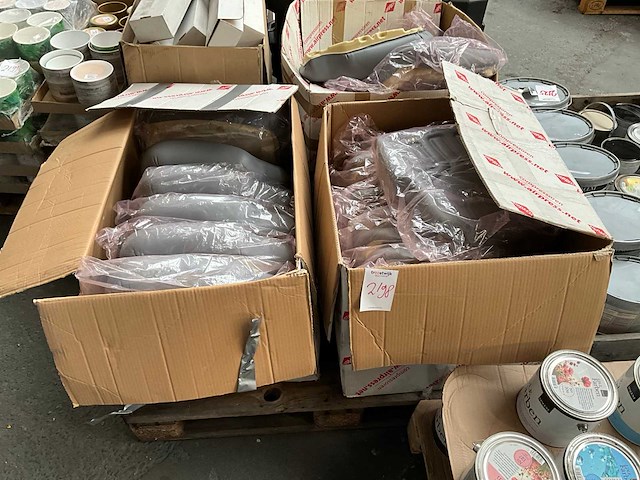 Partij trekker stoelen - afbeelding 1 van  3