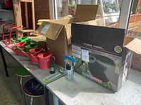 Partij tuingereedschap - afbeelding 1 van  9