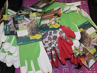 Partij tuinhandschoene div maten 25 paar - afbeelding 1 van  3