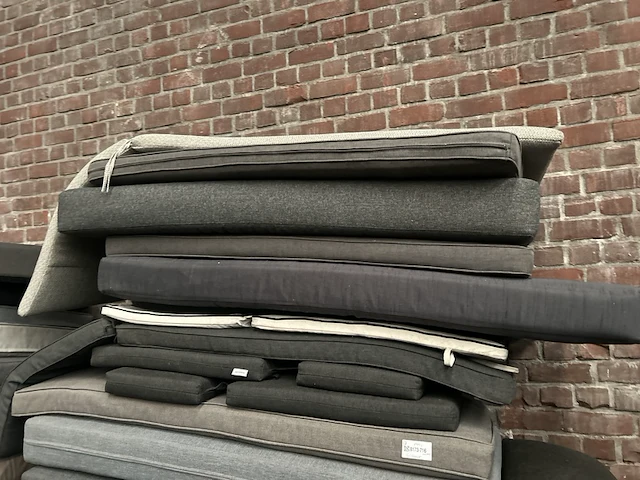 Partij tuinkussens w.o. applebee, 4 seasons outdoor living, b7, suns - afbeelding 13 van  15