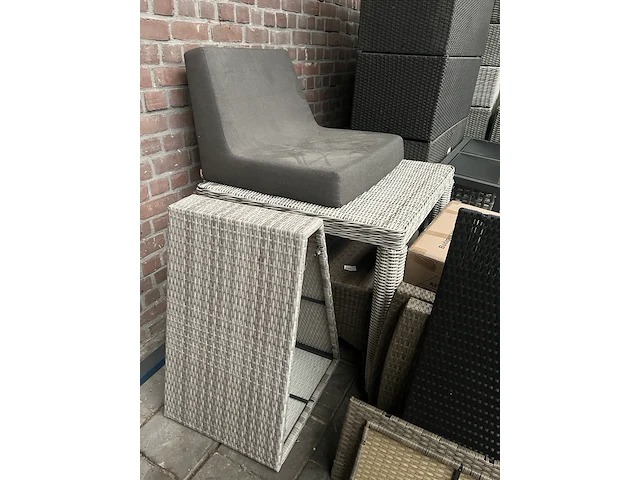 Partij tuinmeubelen w.o. denza, fonteyn - afbeelding 15 van  23