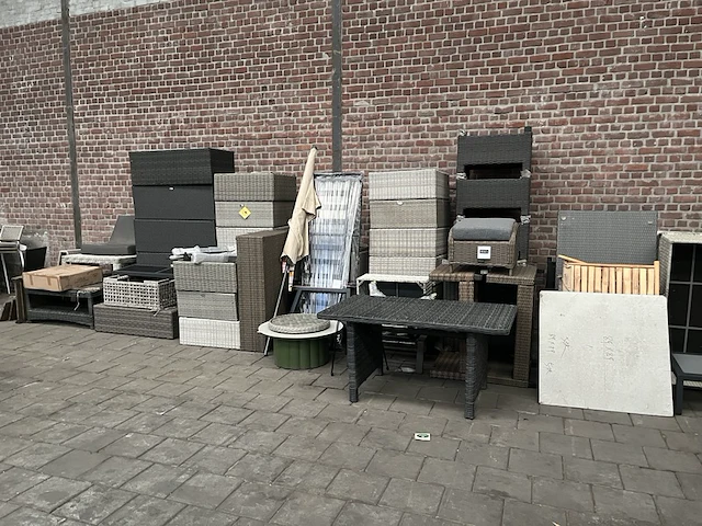 Partij tuinmeubelen w.o. denza, fonteyn - afbeelding 12 van  23