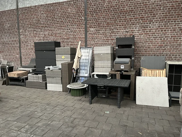 Partij tuinmeubelen w.o. denza, fonteyn - afbeelding 17 van  23
