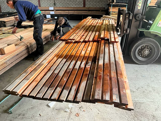 Partij tuinplanken douglas rhombusprofiel 500-250x14x2,7 cm - afbeelding 3 van  4