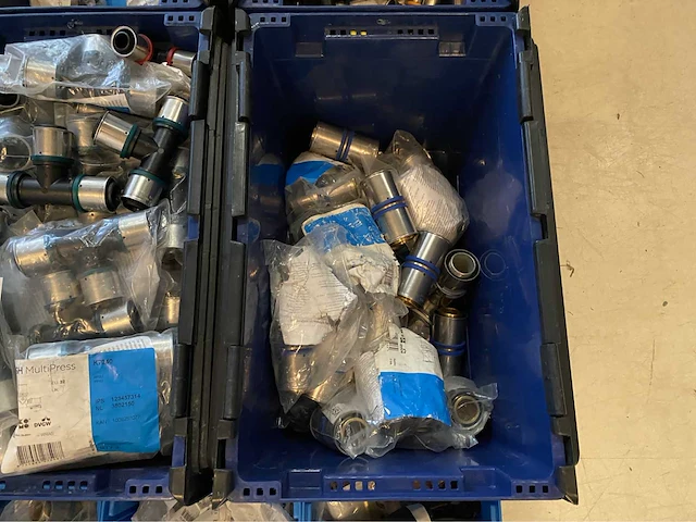 Partij uponor en vsh multipress perskoppelingen - afbeelding 5 van  8