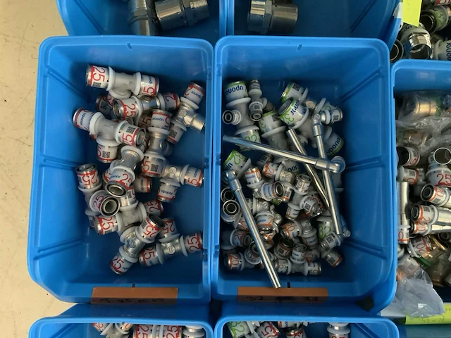 Partij uponor perskoppelingen - afbeelding 4 van  7