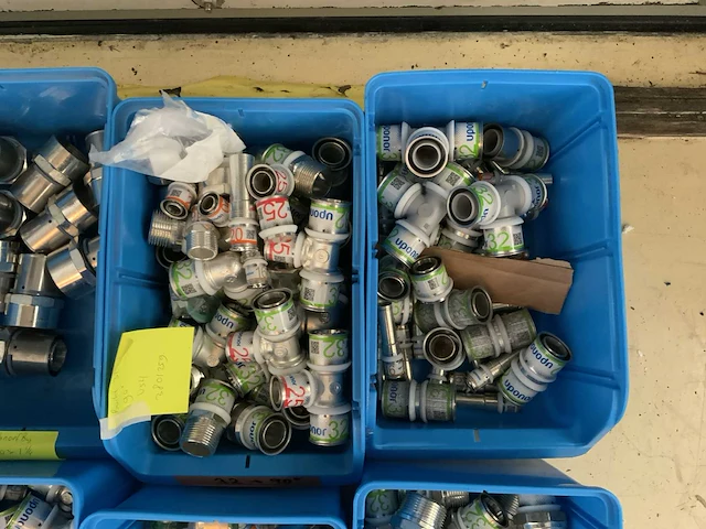Partij uponor perskoppelingen - afbeelding 6 van  7