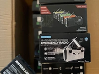 Partij van 18 noodradio’s – crank, solar & powerbankfunctie – retourpartij, mix - afbeelding 1 van  6