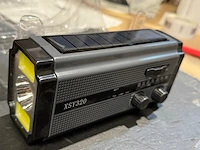Partij van 18 noodradio’s – crank, solar & powerbankfunctie – retourpartij, mix - afbeelding 3 van  6