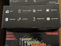 Partij van 18 noodradio’s – crank, solar & powerbankfunctie – retourpartij, mix - afbeelding 4 van  6