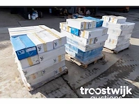 Partij van 3 pallets ongebruikte dakplaatschroeven - afbeelding 4 van  8