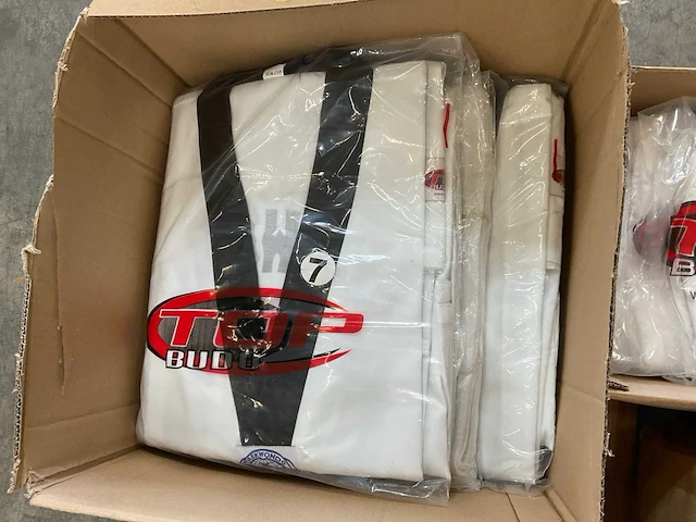 Partij vechtsport kleding - afbeelding 3 van  7