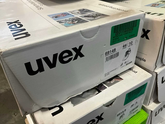 Partij veiligheidsschoenen - afbeelding 3 van  10