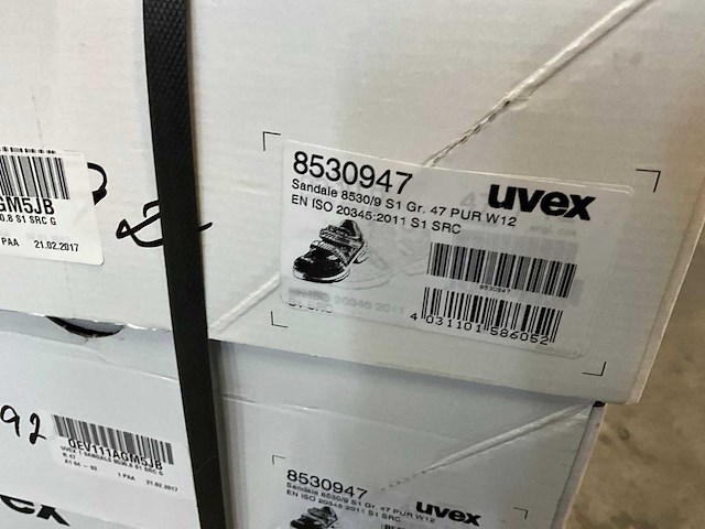 Partij veiligheidsschoenen - afbeelding 4 van  9