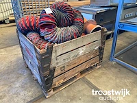 Partij ventilatorslang met toebehoren - afbeelding 1 van  4
