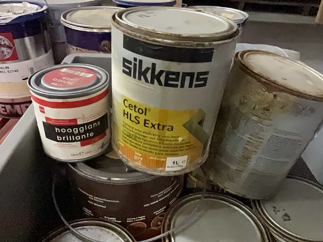 Partij verf - afbeelding 4 van  5
