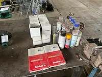 Partij verf/aannemers materiaal - afbeelding 1 van  7