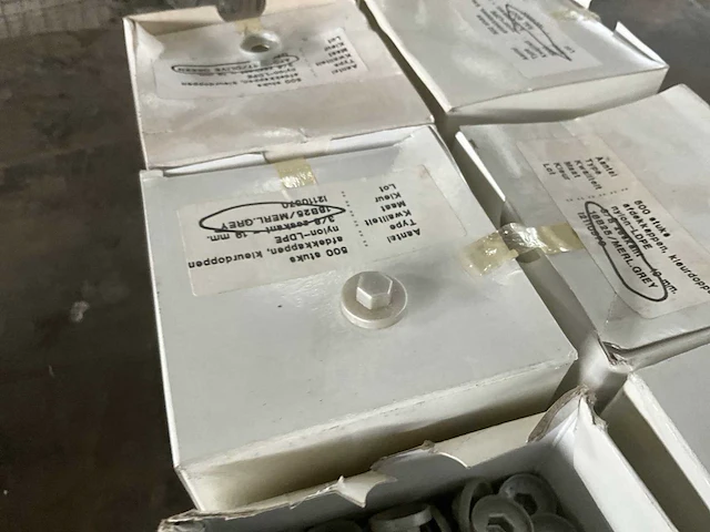 Partij verf/aannemers materiaal - afbeelding 4 van  7