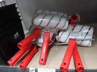 Partij verfrollers met beugel 18cm & verfemmers - afbeelding 2 van  4