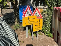 Partij verkeersborden - afbeelding 1 van  8