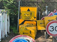Partij verkeersborden - afbeelding 7 van  8
