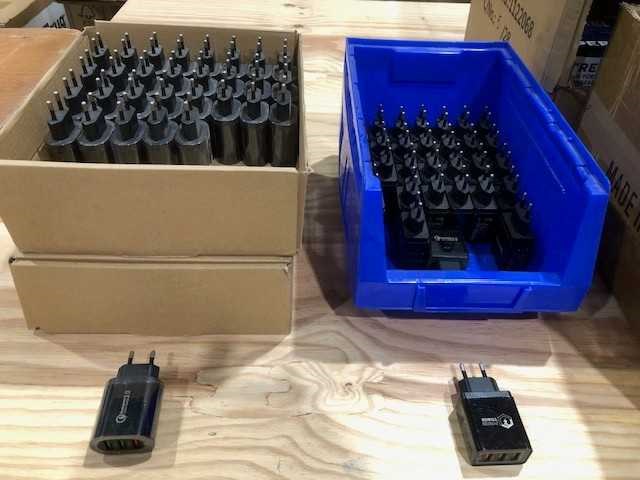 Partij verlengsnoeren, kapstokken, muizenvallen, meubelvilt, etc. - afbeelding 6 van  25