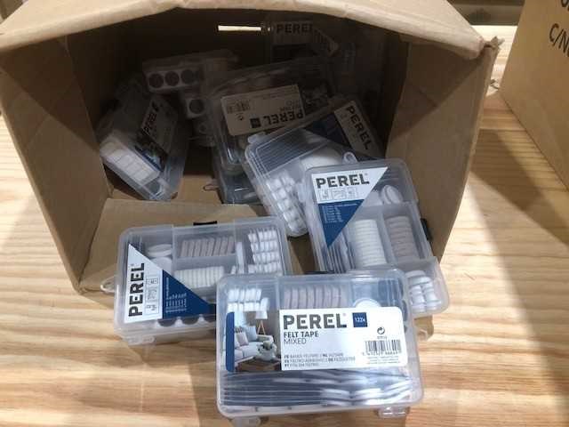 Partij verlengsnoeren, kapstokken, muizenvallen, meubelvilt, etc. - afbeelding 21 van  25