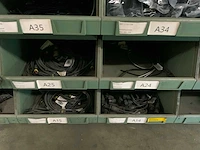 Partij verlichting, stekkers en bekabeling - afbeelding 6 van  39