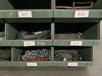 Partij verlichting, stekkers en bekabeling - afbeelding 20 van  39