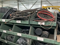 Partij verlichting, stekkers en bekabeling - afbeelding 26 van  39