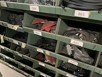 Partij verlichting, stekkers en bekabeling - afbeelding 28 van  39